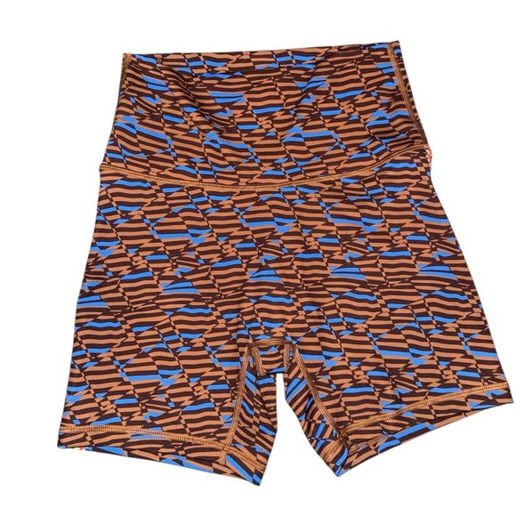 OFFLINE By Aerie Goals Crochet Inset 5" Bike Short Brown Size Small - Picture 5 of 9